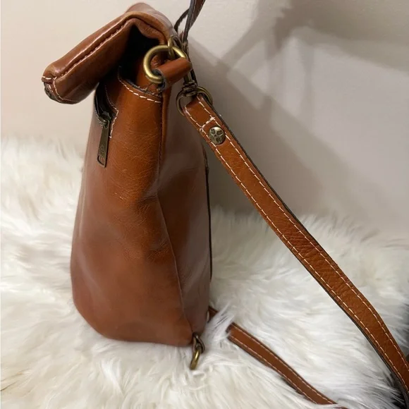 Patricia Nash Tan Leather Men's Backpack - Picture 3 of 11